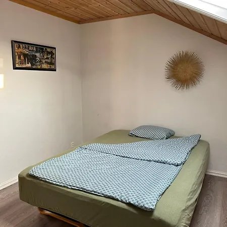 Holiday home Husvik! Deilig Lite Hus Rett Ved Sjoen! Tonsberg