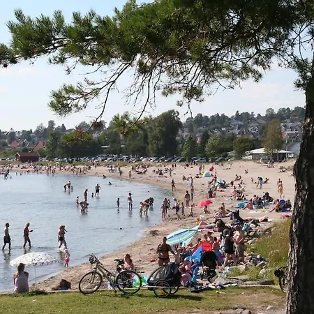 Сasa de vacaciones Husvik! Deilig Lite Hus Rett Ved Sjoen! Tønsberg