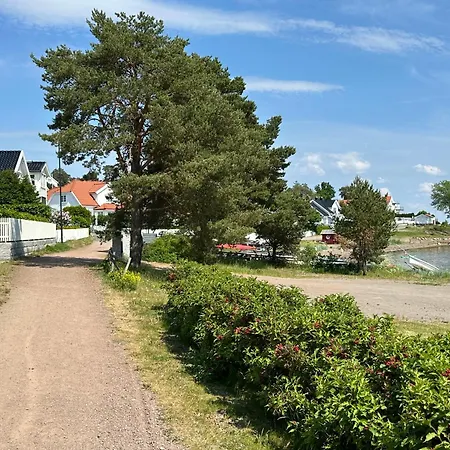 Husvik! Deilig Lite Hus Rett Ved Sjoen! * Tønsberg