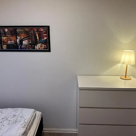 Husvik! Deilig Lite Hus Rett Ved Sjoen! Ferienhaus Tønsberg